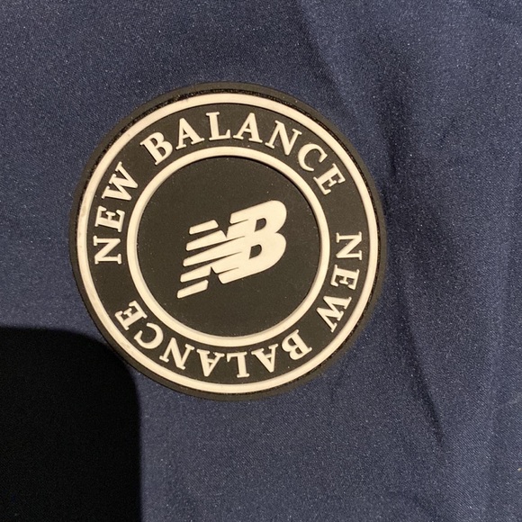New Balance Light Jacket - Picture 5 of 7